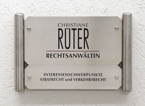 Achteck Edelstahl-Schild 2 mm Typ Okto-ESR auf Edelstahl-Konstruktion